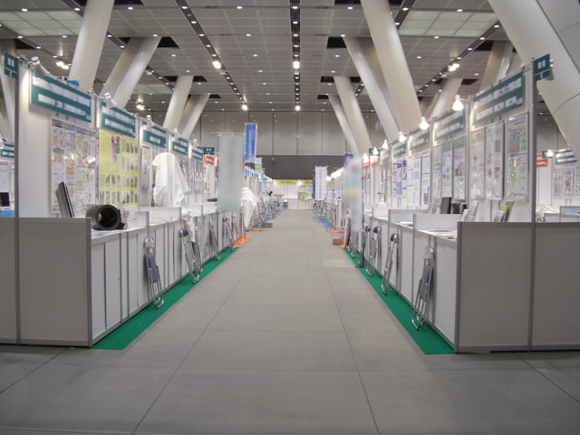 展示会 / 基礎工事