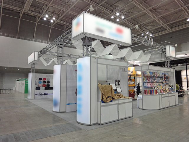 CP+ 2010
パシフィコ横浜 / 小間(12M×9M)